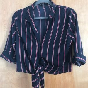 Crop Top tie front 3/4 sleeves